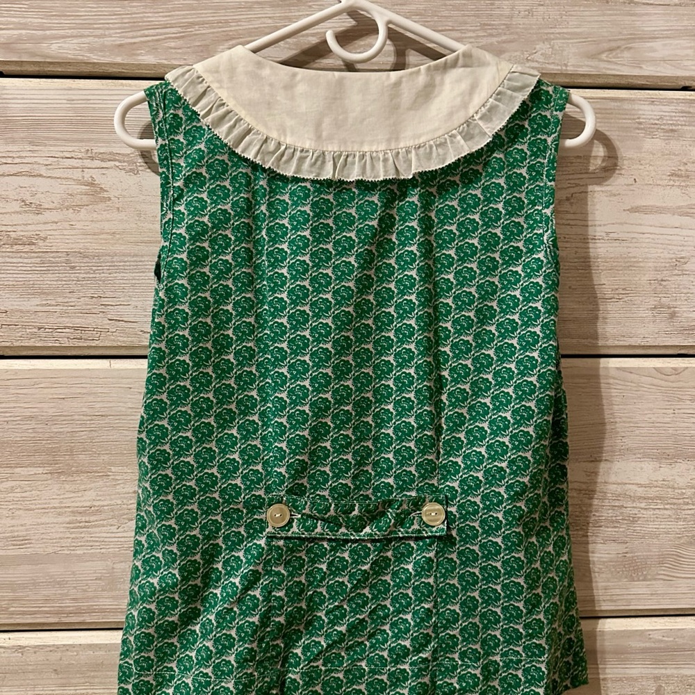 Green Sleeveless Dress with White Collar - Picture 2 of 4